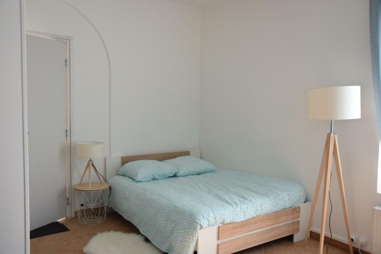 Joli Studio Plein Centre De Milly La Foret Екстериор снимка